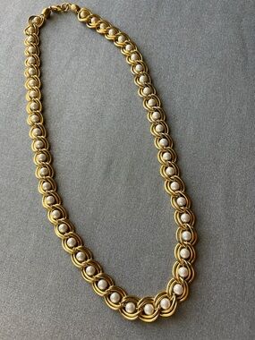 Vintage Faux Gold and Pearl Chain 10.5” Necklace - Women’s Jewelry
